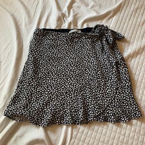 abercrombie tie mini skirt